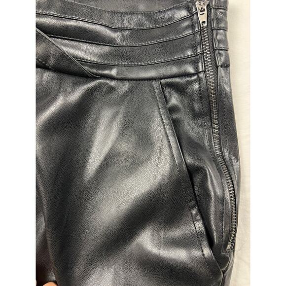 7 for All Mankind Vegan Faux Leather Ankle Pants Side Zip Cross Waist Size L - Picture 5 of 12